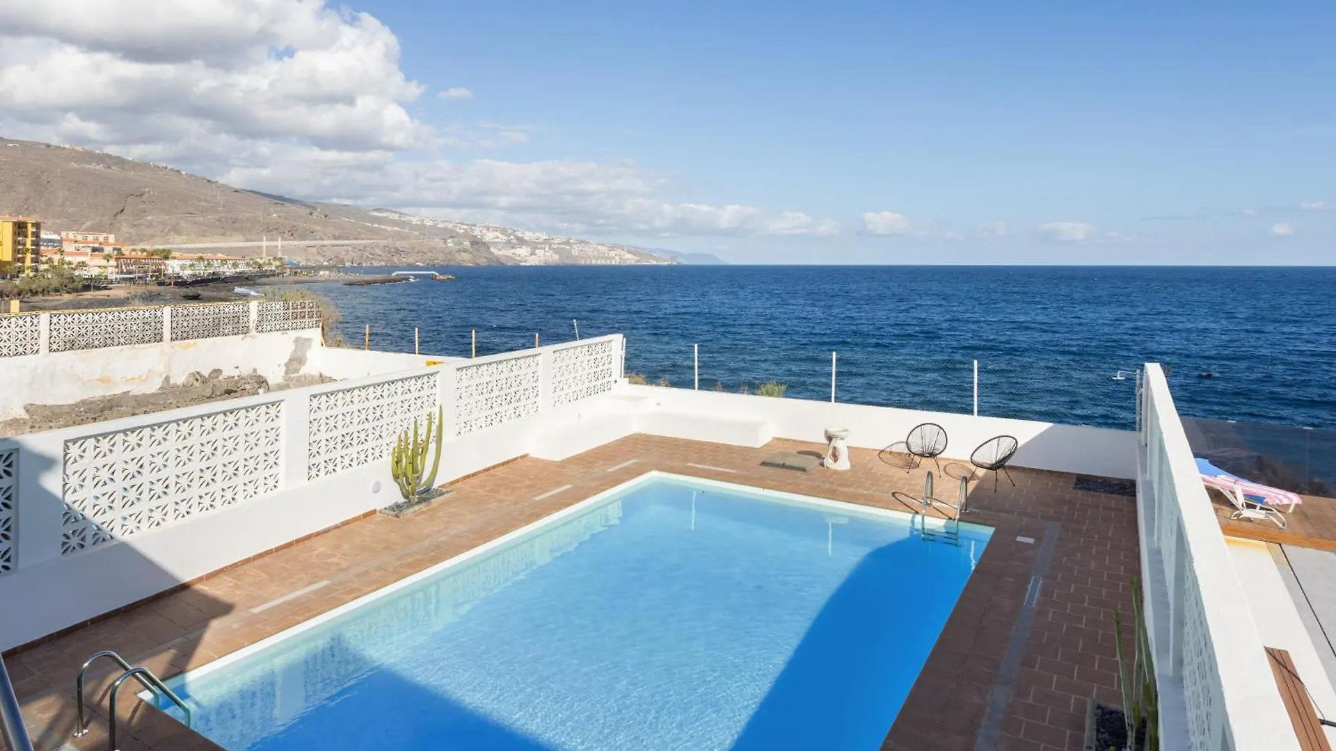 Home2Book Stunning Sea Views House, Private Pool Candelaria Feriehus